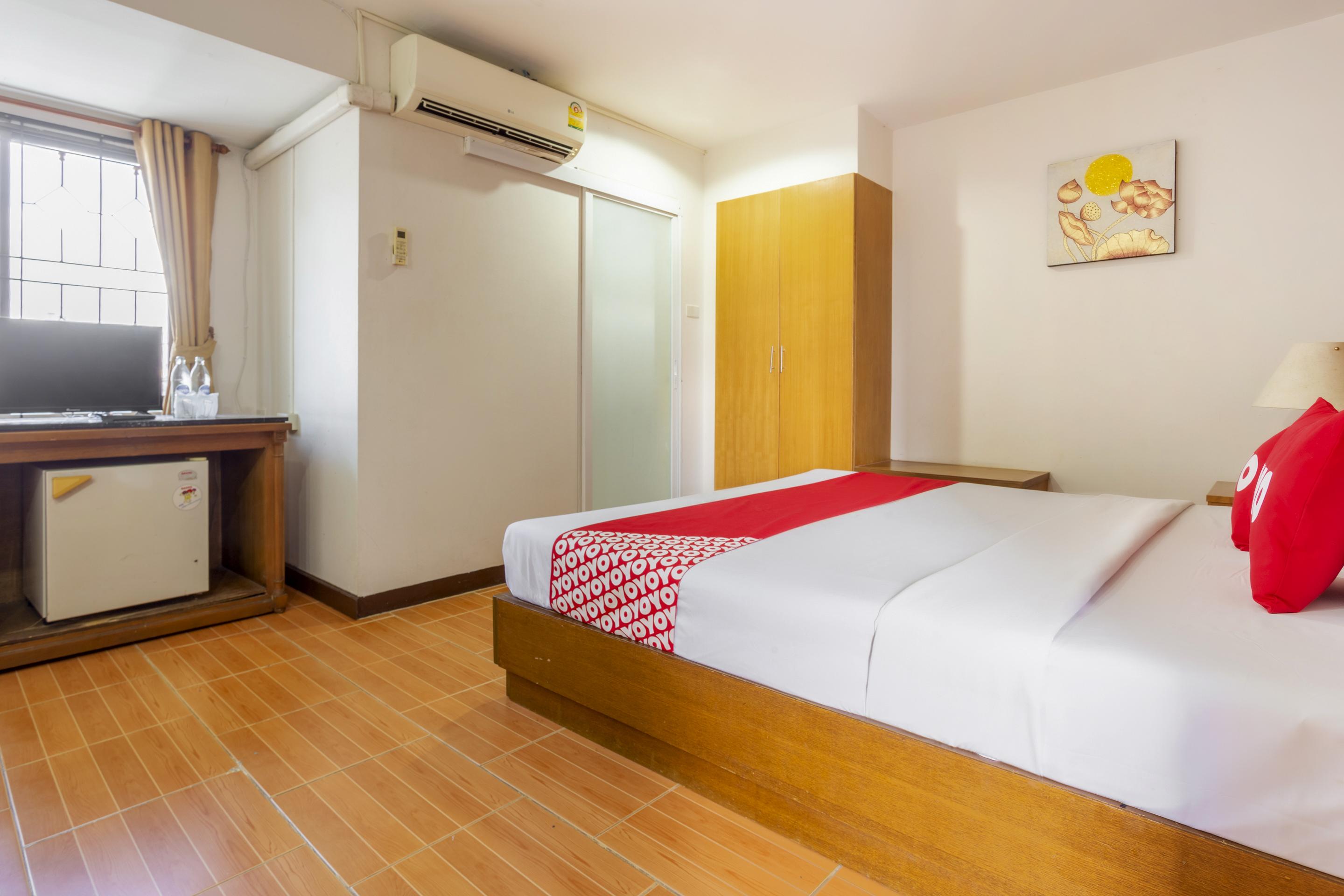 Super Oyo 1096 Winner Inn Hotel Чиангмай Екстериор снимка